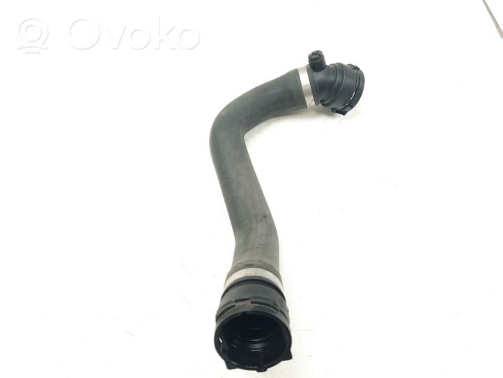 BMW 4 F32 F33 Tuyau de liquide de refroidissement moteur 7596838