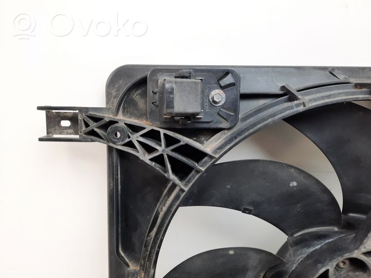 Nissan Qashqai Jäähdyttimen jäähdytinpuhallin 5393199