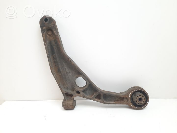 Fiat Freemont Fourchette, bras de suspension inférieur avant 04766423