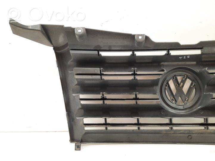 Volkswagen Crafter Front bumper upper radiator grill 2E0853653