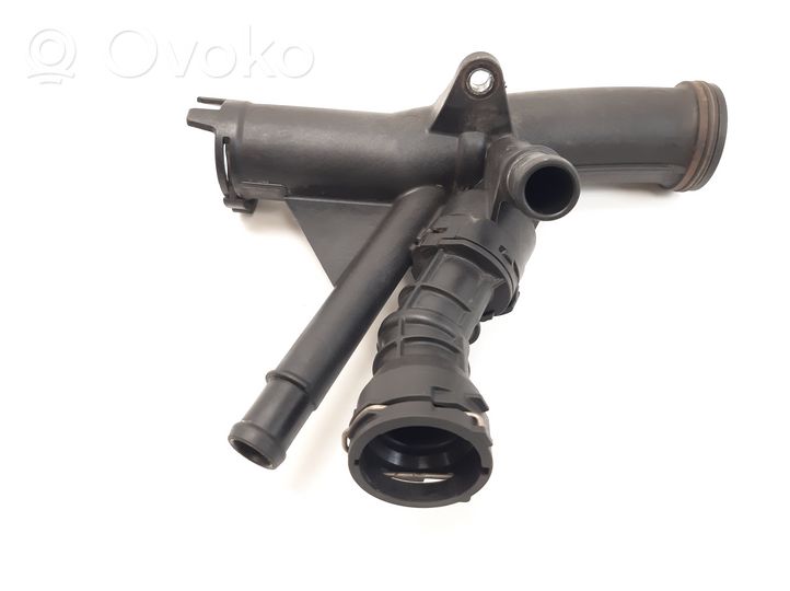 Volkswagen Golf VII Engine coolant pipe/hose 04L121026