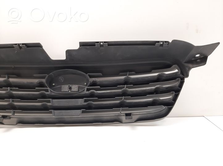 Subaru Outback Rejilla superior del radiador del parachoques delantero 91121AG160