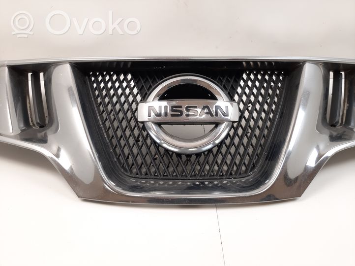 Nissan Murano Z51 Griglia superiore del radiatore paraurti anteriore 623101AA0A