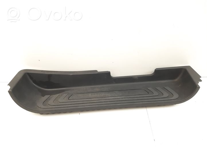 Mercedes-Benz Vito Viano W639 Copertura del rivestimento del sottoporta anteriore A4476801506