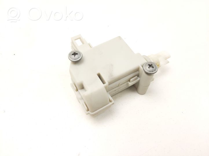 Volkswagen PASSAT B7 Fuel tank cap lock motor 3AA010773