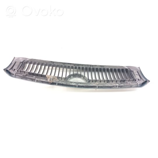 Skoda Fabia Mk1 (6Y) Maskownica / Grill / Atrapa górna chłodnicy 6Y0853668