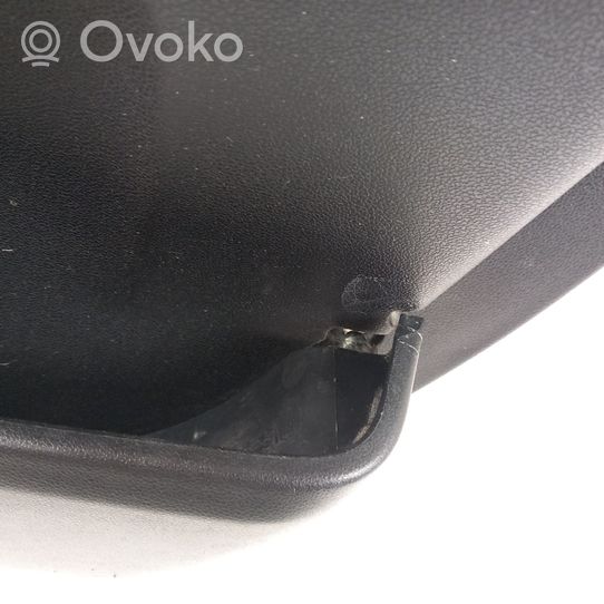 Volkswagen Touareg II Rivestimento del pannello della portiera anteriore A1647301470