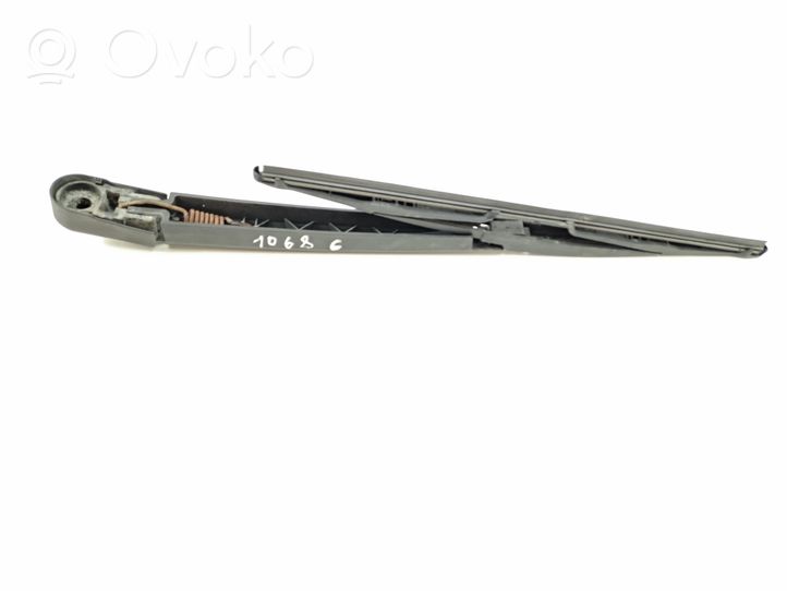 Opel Zafira C Rear wiper blade arm 