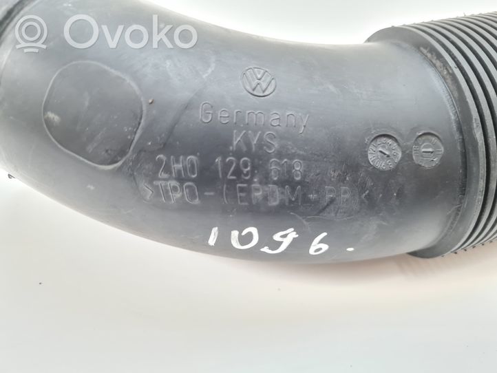 Volkswagen Amarok Część rury dolotu powietrza 2H0129618