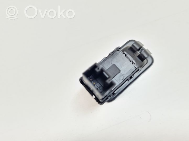 Volkswagen Amarok Klamka wewnętrzna drzwi tylnych 2H0837114D