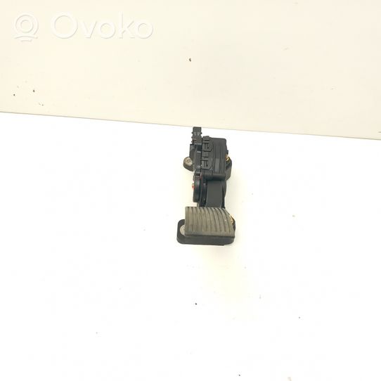 Nissan Navara D40 Accelerator throttle pedal 18002EA000