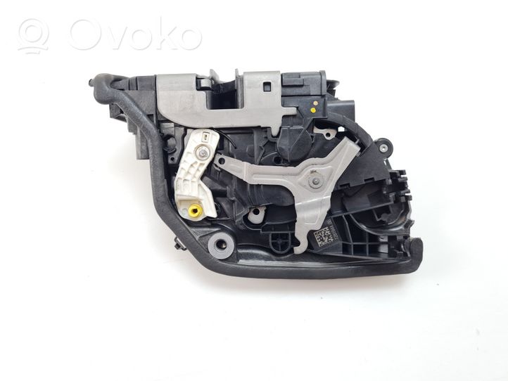 BMW 2 F46 Etuoven lukko 7281944