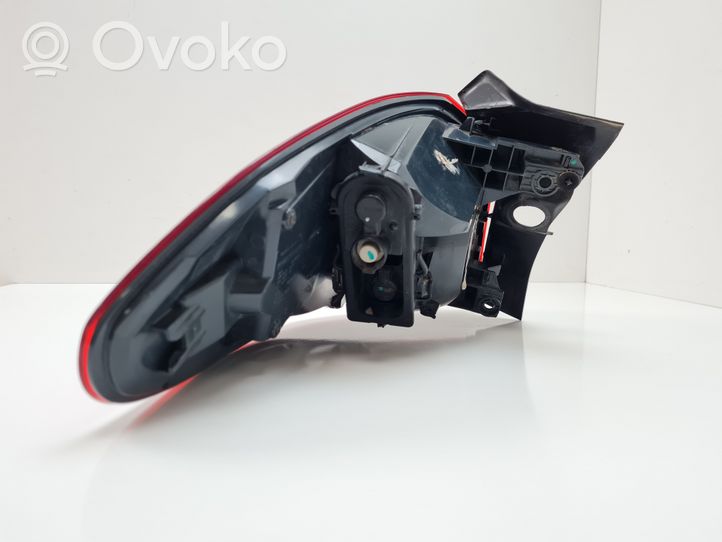 BMW 2 F46 Lampa tylna 7330474