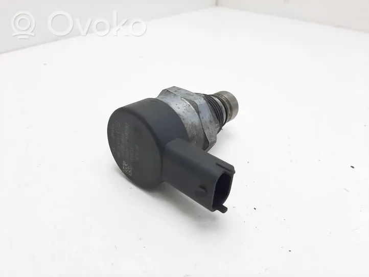 Volvo V60 Regulator ciśnienia paliwa 31216313