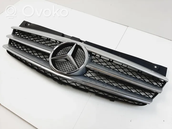 Mercedes-Benz Vito Viano W639 Maskownica / Grill / Atrapa górna chłodnicy A6398880123