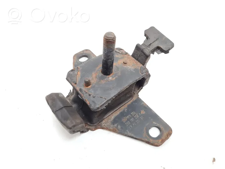 Volkswagen Amarok Engine mount bracket 2H0199256