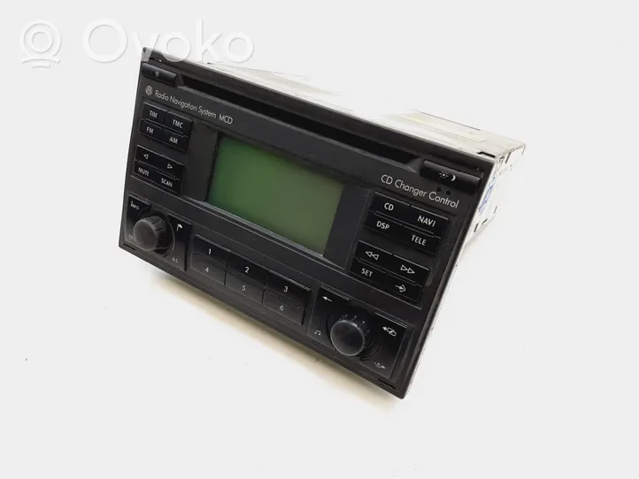 Volkswagen Transporter - Caravelle T5 Panel / Radioodtwarzacz CD/DVD/GPS 1J0035191A