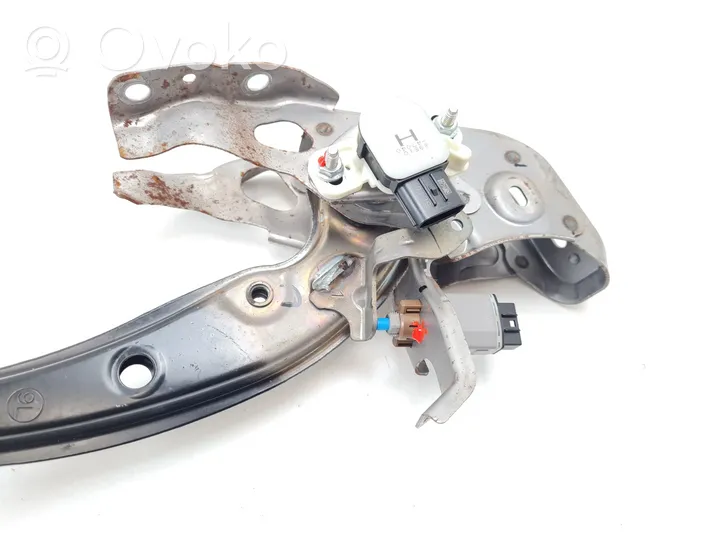 Toyota Prius (XW50) Brake pedal 8951047040