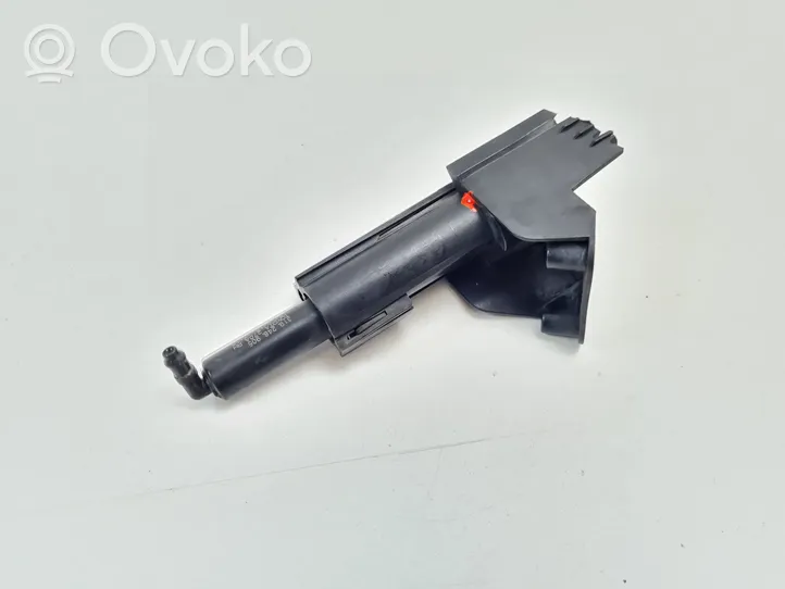 Toyota Verso Dysza spryskiwacza lampy przedniej 319248905