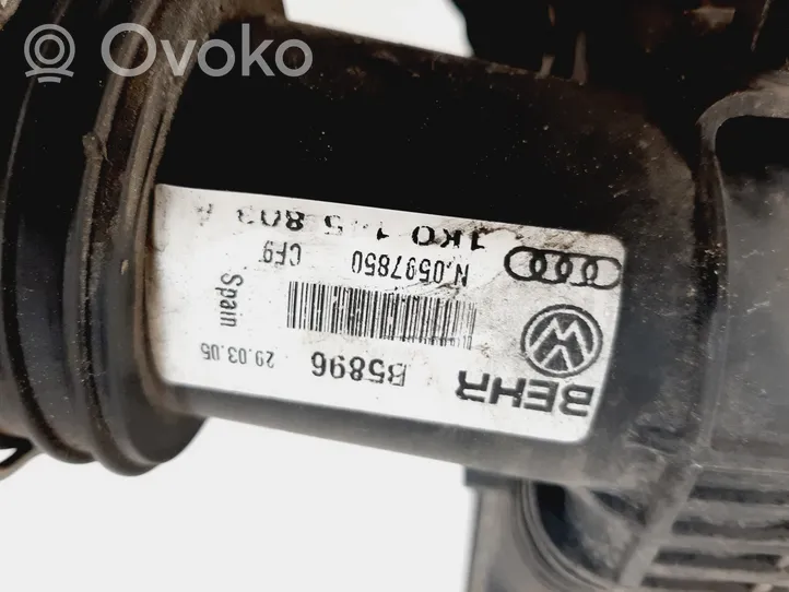 Audi A3 S3 8P Välijäähdyttimen jäähdytin 1K0145803A