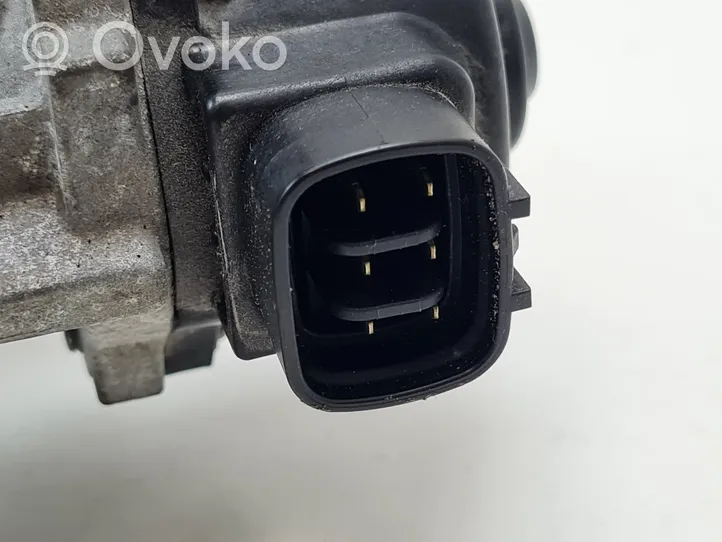 Toyota Auris E180 EGR dzesētājs 2560137010B