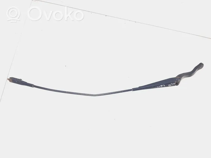 Opel Corsa D Ramię wycieraczki szyby przedniej / czołowej 13182326