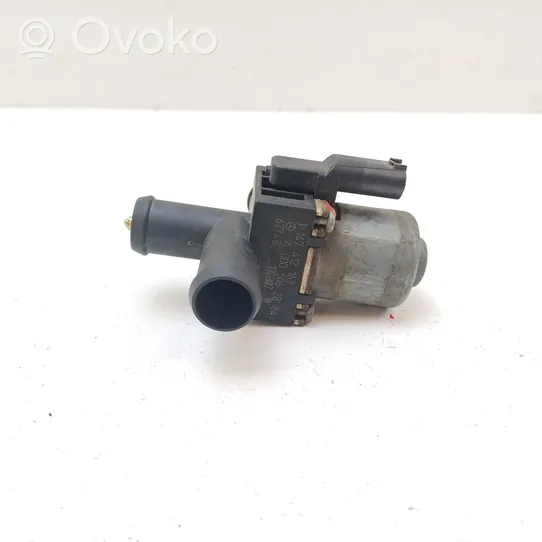 Mercedes-Benz Vito Viano W447 Pompe à eau de liquide de refroidissement A0005062864