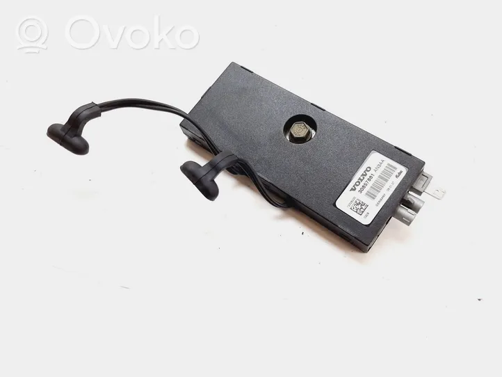 Volvo S80 Antenos stiprintuvas 30657861