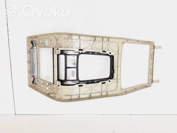 Volvo S80 Rivestimento in plastica cornice della leva del cambio 30781449