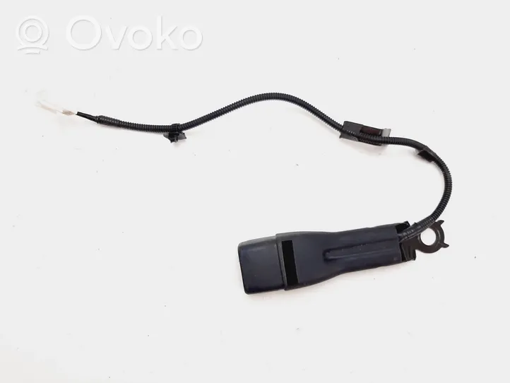 Toyota Prius (XW50) Front seatbelt buckle B630