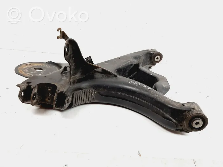 Mercedes-Benz Vito Viano W447 Triangle bras de suspension supérieur arrière A4473520300