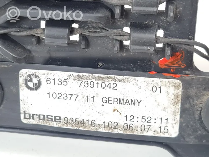 BMW 2 F46 Sensore di movimento del cofano del bagagliaio 7391042