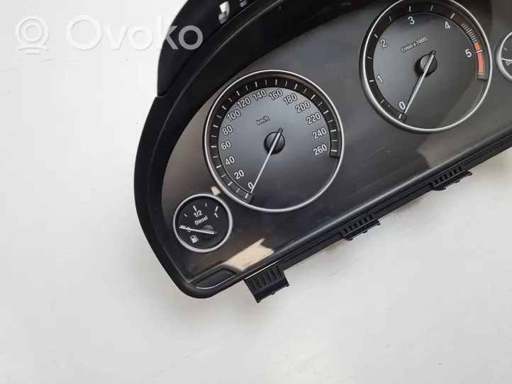 BMW X3 F25 Speedometer (instrument cluster) 9249344