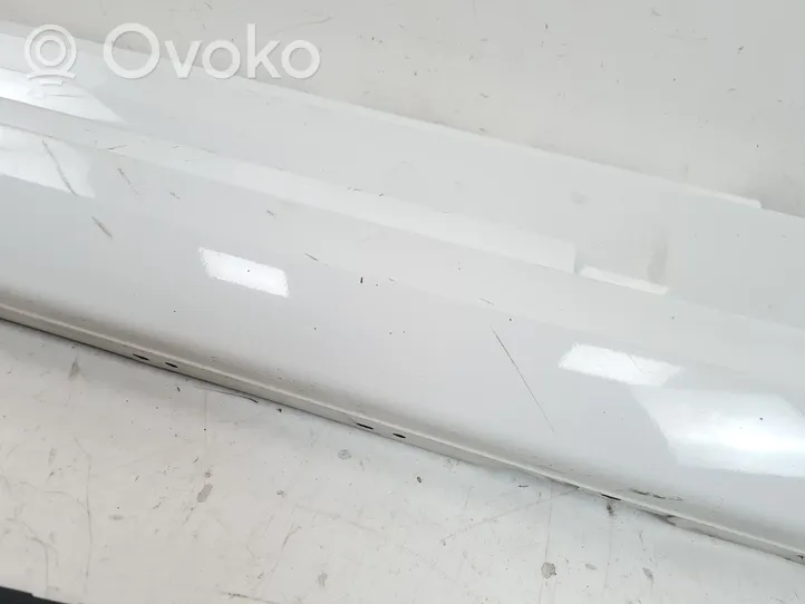 BMW 2 F22 F23 Sill 93120421