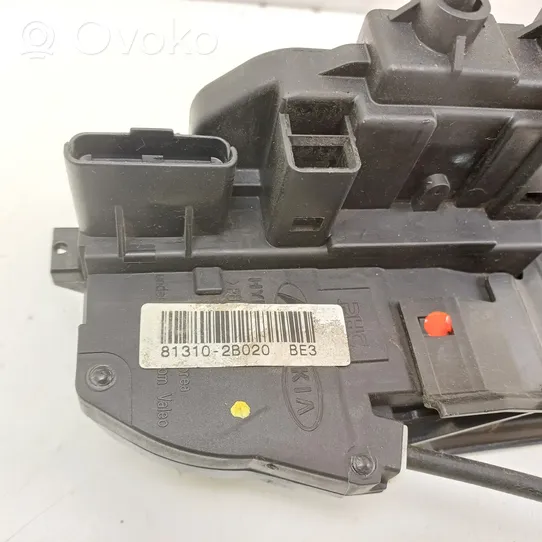 Hyundai Santa Fe Front door lock 813102B020