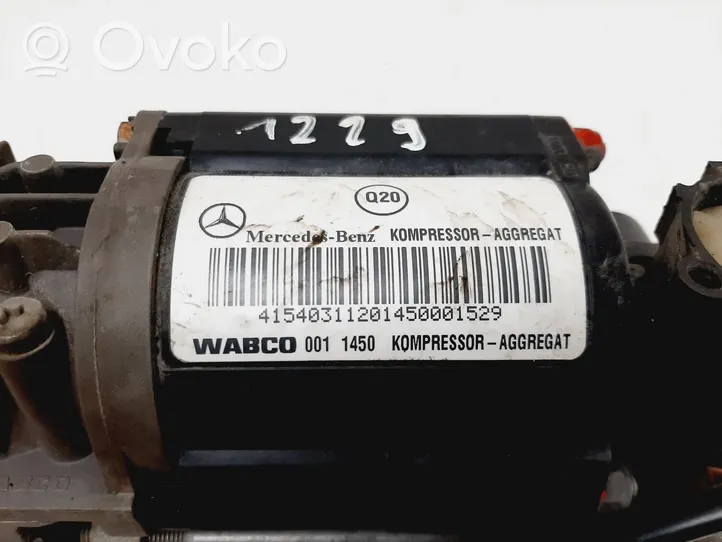 Mercedes-Benz CLS C219 Ilmajousituksen kompressoripumppu 4430201901