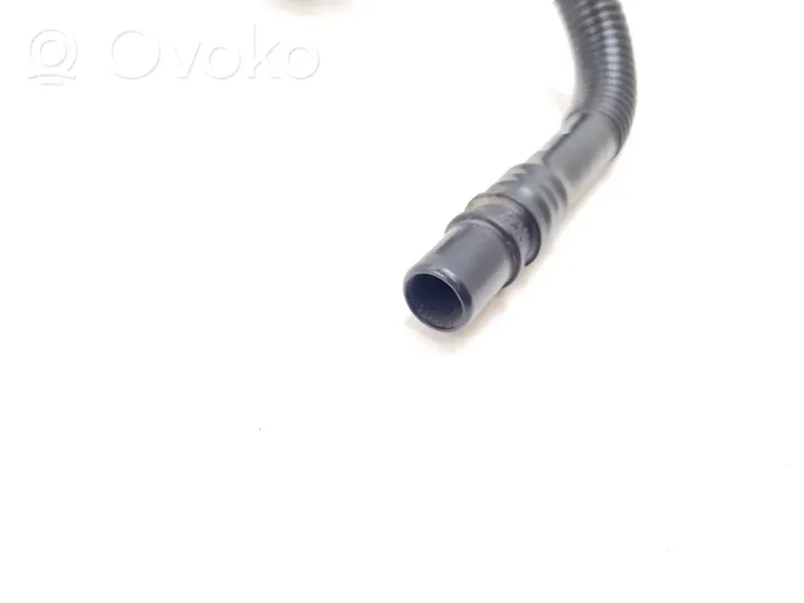 BMW 3 G20 G21 Tuyau d'alimentation conduite de carburant 7489630