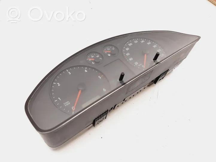 Volkswagen Transporter - Caravelle T5 Speedometer (instrument cluster) 88311346