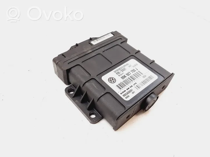 Volkswagen Transporter - Caravelle T5 Module de contrôle de boîte de vitesses ECU 09K927750J