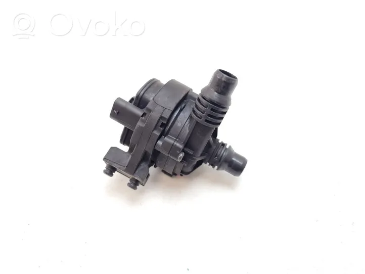 BMW 3 G20 G21 Pompe à eau de liquide de refroidissement 8671654