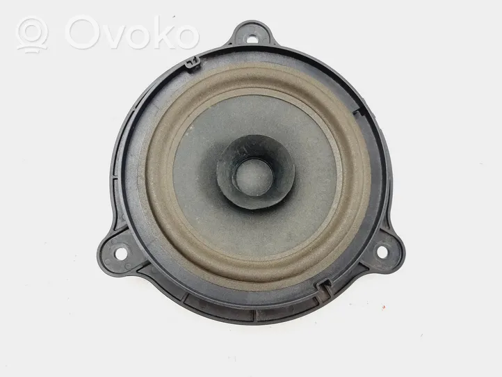 Nissan Qashqai Garsiakalbis (-iai) priekinėse duryse 7606500454