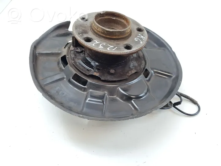 BMW 2 F22 F23 Rear wheel hub 190514V