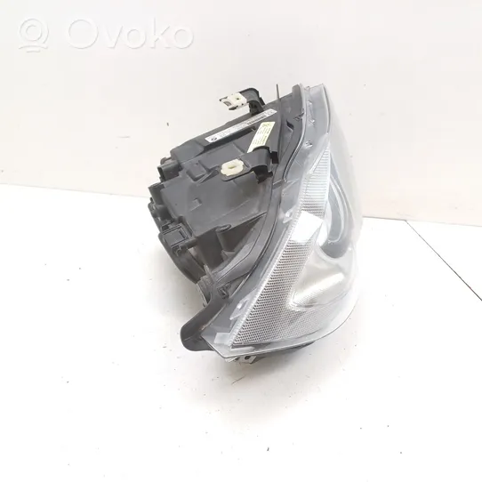 BMW 3 E90 E91 Lampa przednia 7161668