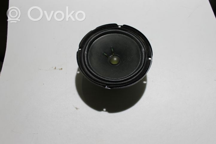 Audi A6 S6 C5 4B Takaoven kaiutin 4B0035411A