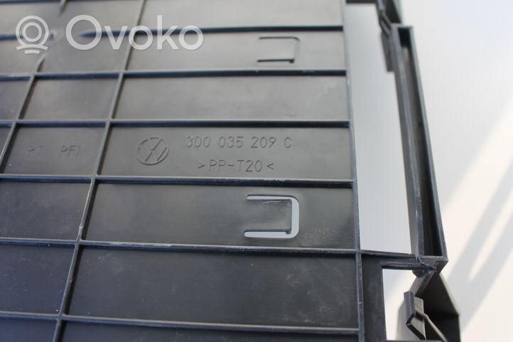 Volkswagen Phaeton Äänenvahvistimen kiinnike 3D0035209C