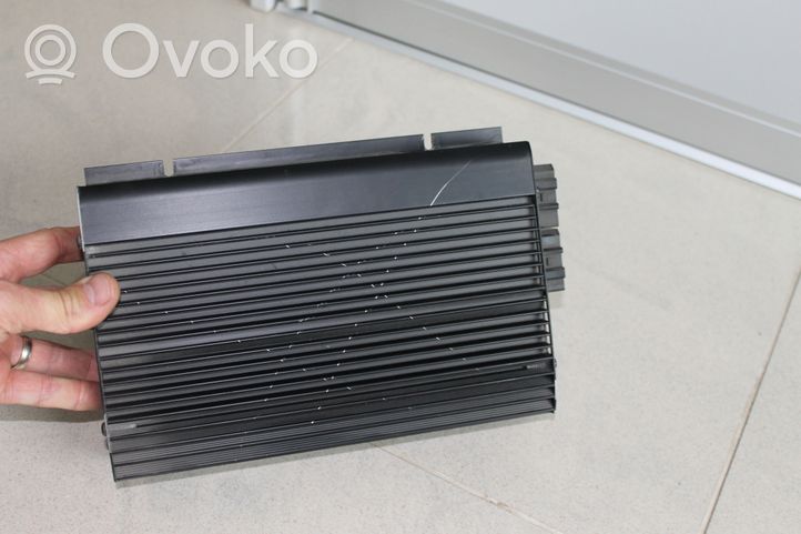 Volkswagen PASSAT B5.5 Sound amplifier 1J0035456A