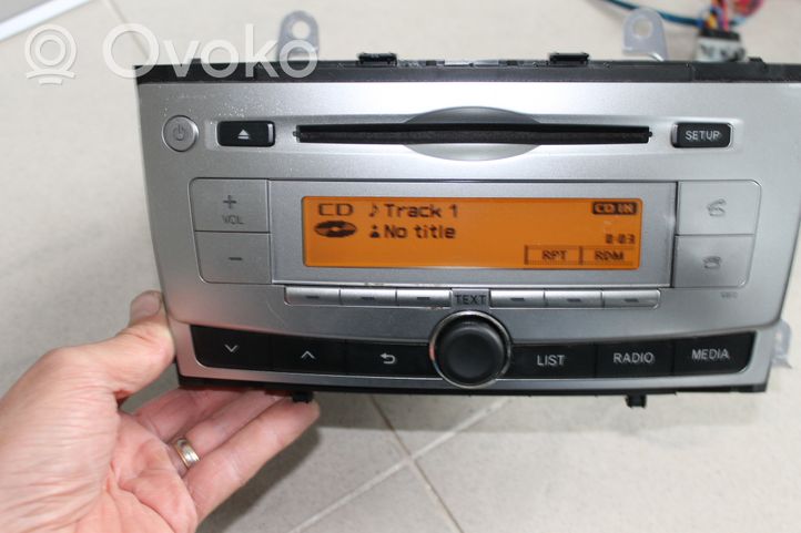 Toyota Avensis T270 Radio/CD/DVD/GPS-pääyksikkö 8612005220