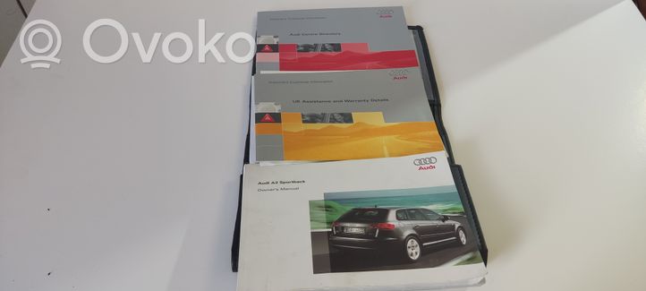 Audi A3 S3 A3 Sportback 8P Książka serwisowa 