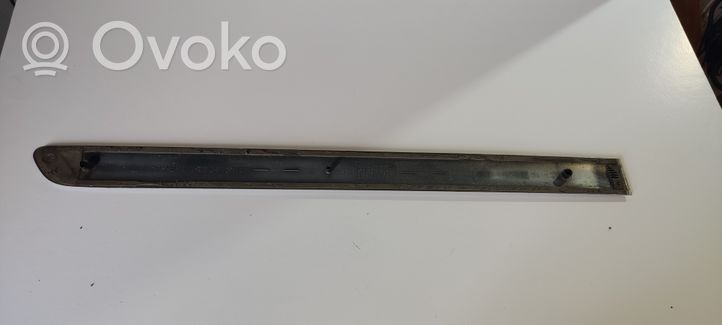 Volkswagen Golf Plus Takaoven lista (muoto) 1K4853753