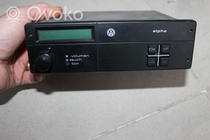 Volkswagen Golf II Radio/CD/DVD/GPS head unit 191035156